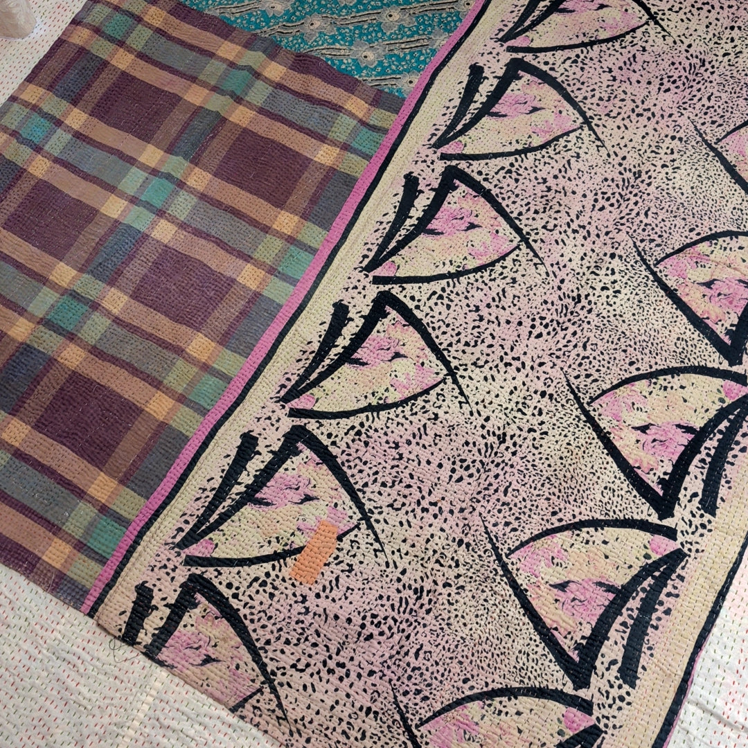 ヴィンテージカンタキルト ラリーキルト kantha ラグマット アジアンキルト #1254