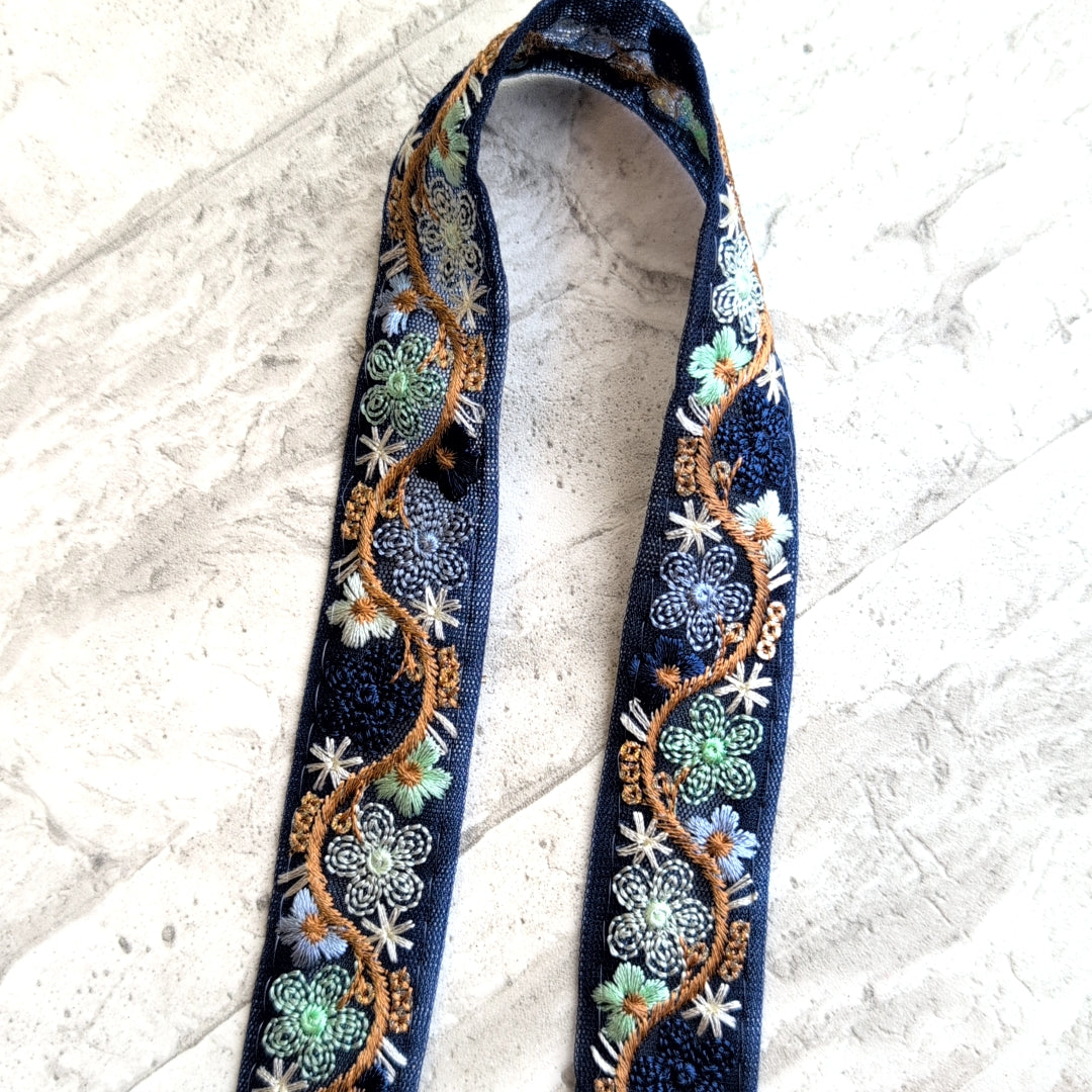 【細幅】インド刺繍リボン Handmade|手作り|インドハンドメイド素材、布小物 #9001