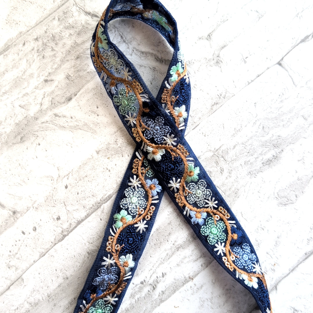【細幅】インド刺繍リボン Handmade|手作り|インドハンドメイド素材、布小物 #9001