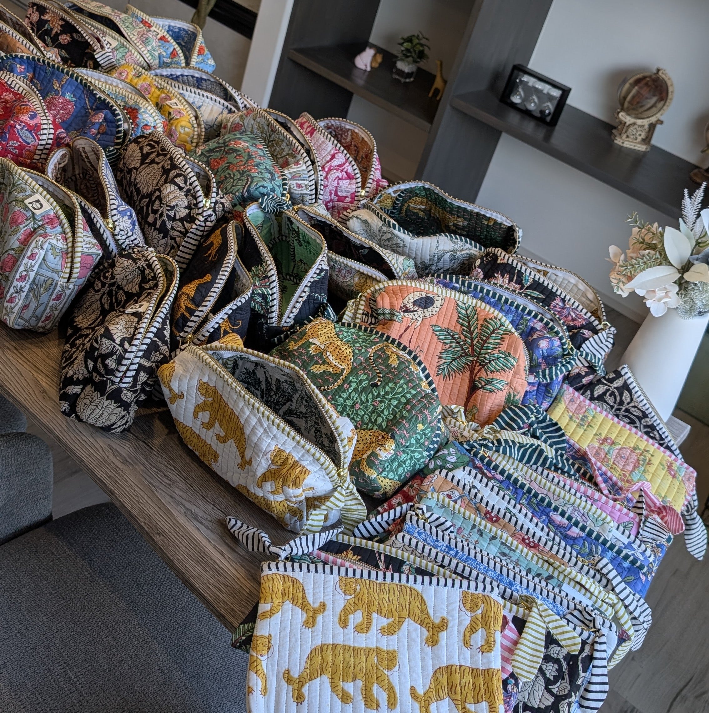 【M】オリジナルソフトミディアムポーチ ハンドブロックプリント　block print インド　Handmade  ママポーチにも