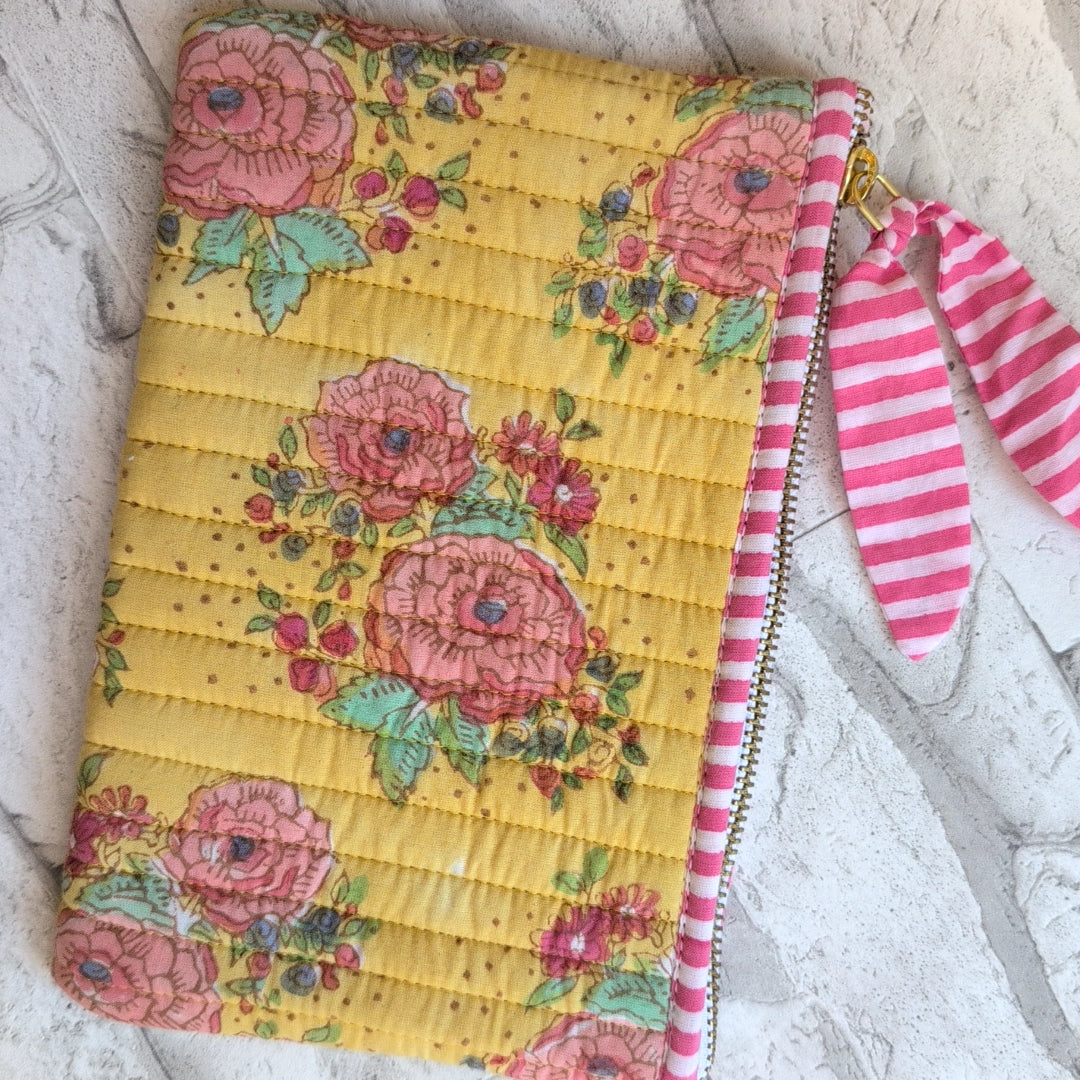 【M】手作りオリジナルフラットポーチ ハンドブロックプリント　block print インド マザーズポーチにも