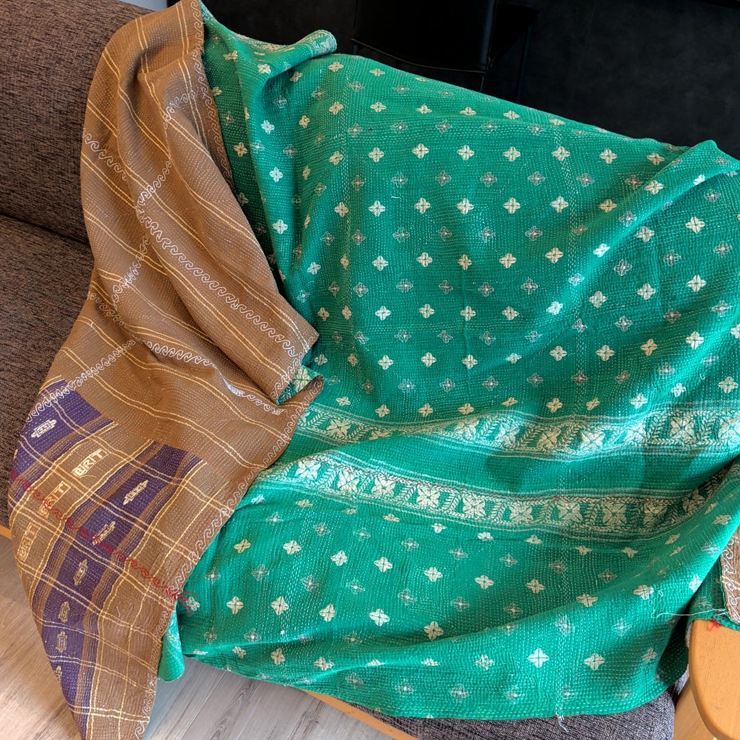 ヴィンテージカンタキルト ラリーキルト kantha マルチカバー 指し布 ［家族への祈り］#1139