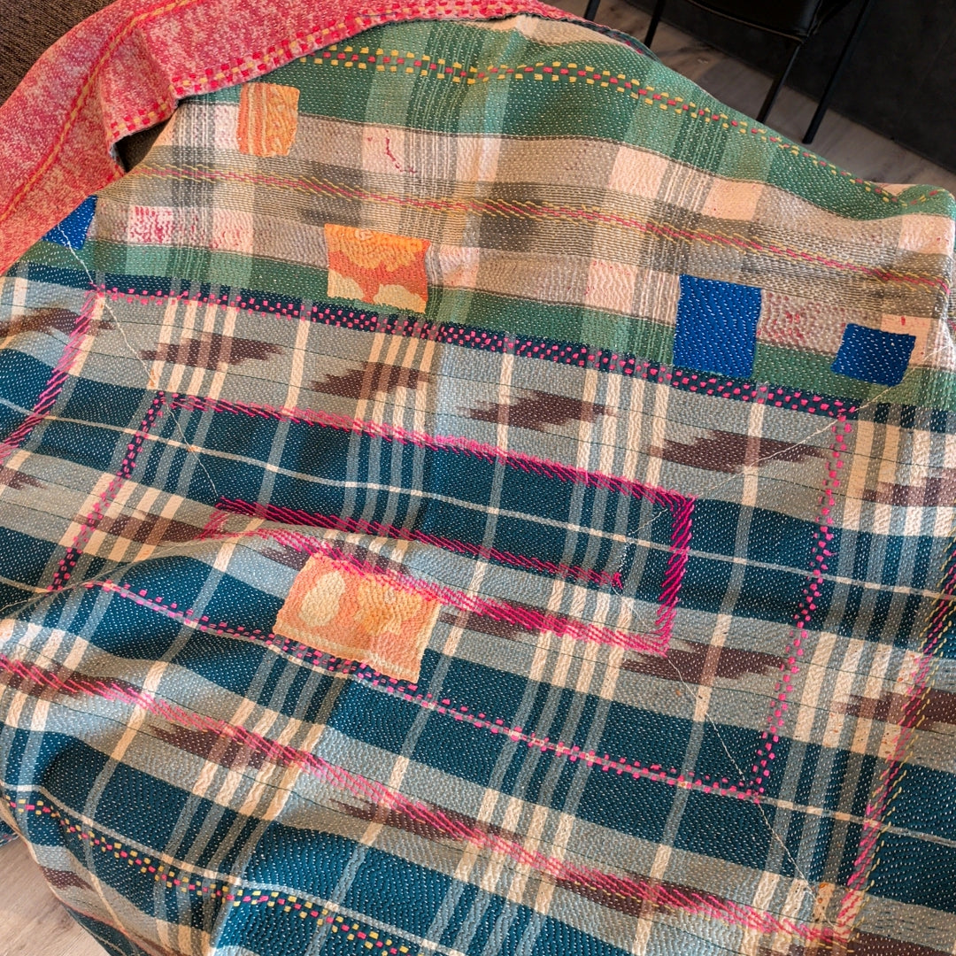 ヴィンテージカンタキルト ラリーキルト kantha ラグマット ［刺繍の庭園］#1161