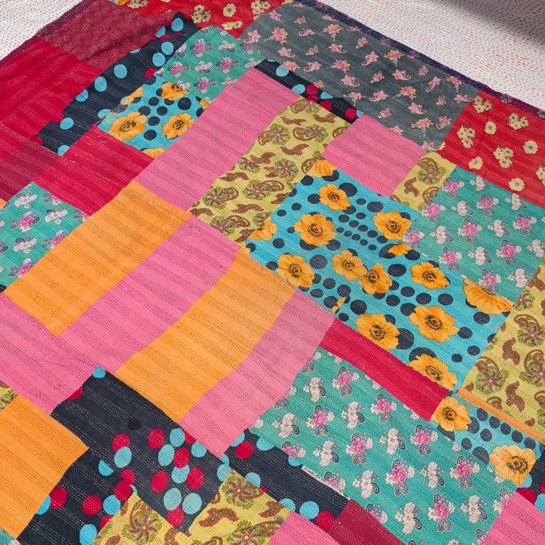 ヴィンテージカンタキルト ラリーキルト kantha ラグマット アジアンキルト　#1252