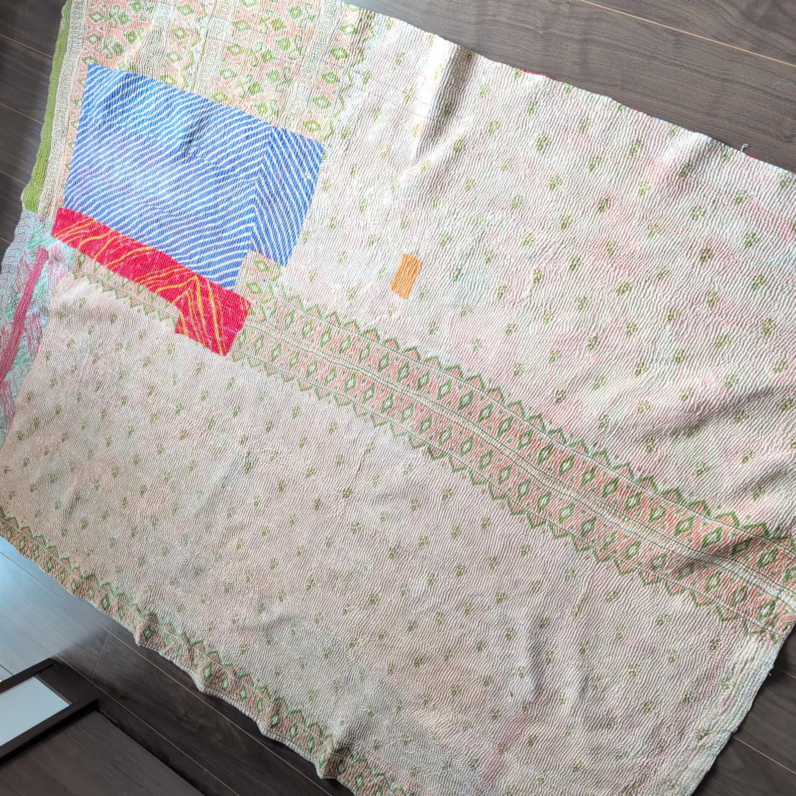 「ストライプ」　インド伝統工芸 民芸品 ヴィンテージカンタキルト ラリーキルト 刺し子布 #651