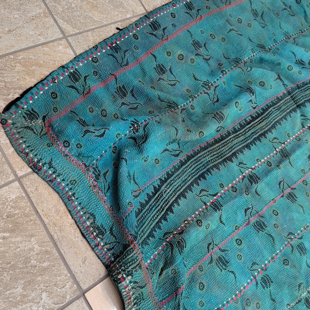 ヴィンテージ カンタキルト ラリーキルト カラフル刺繍 ハンドメイド生地にも インテリア #815