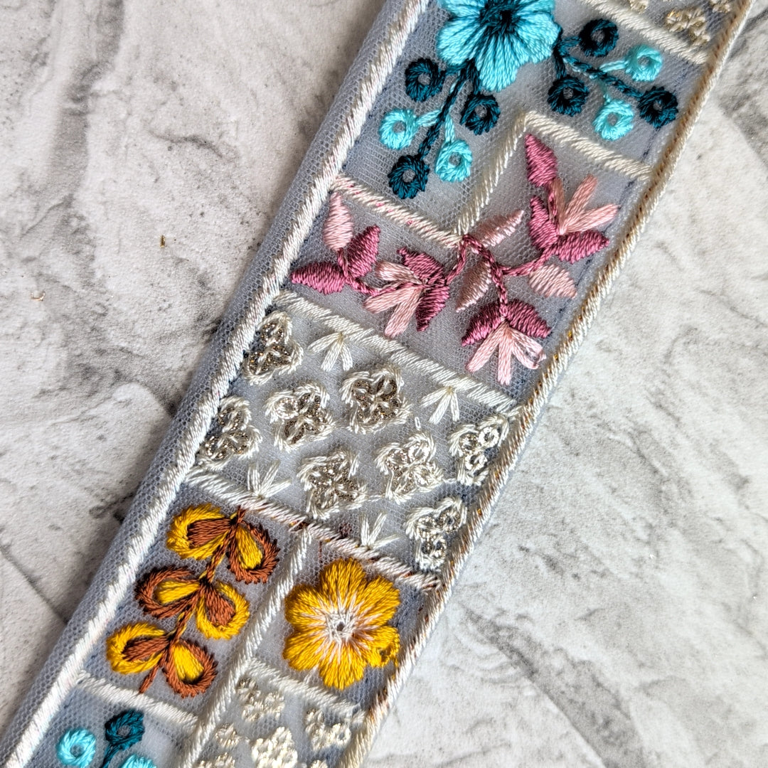 【中幅】インド刺繍リボン Handmade｜手作り｜インドハンドメイド素材、布小物 ＃9011