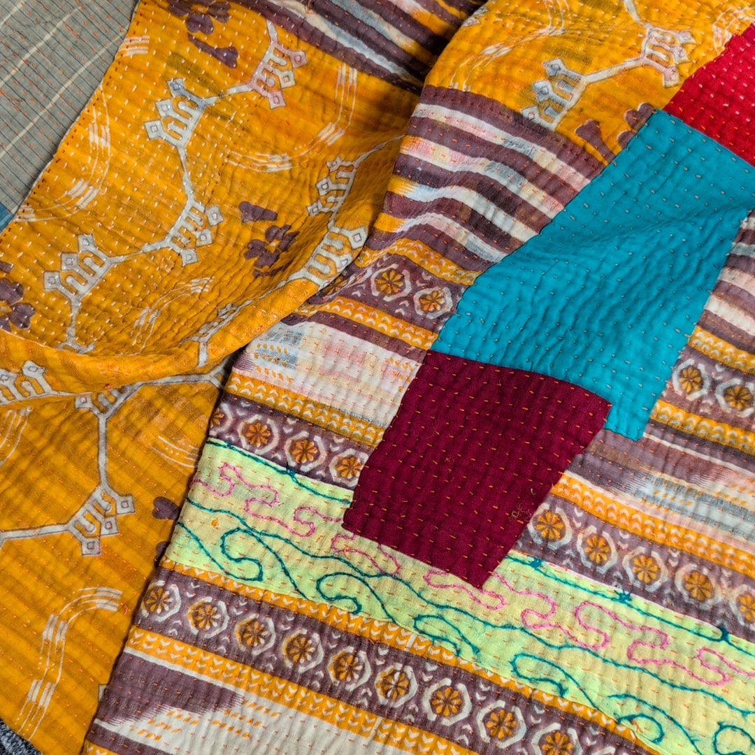ヴィンテージカンタキルト ラリーキルト kantha マルチカバー ヴィンテージインテリア［サフランの記憶］#1150