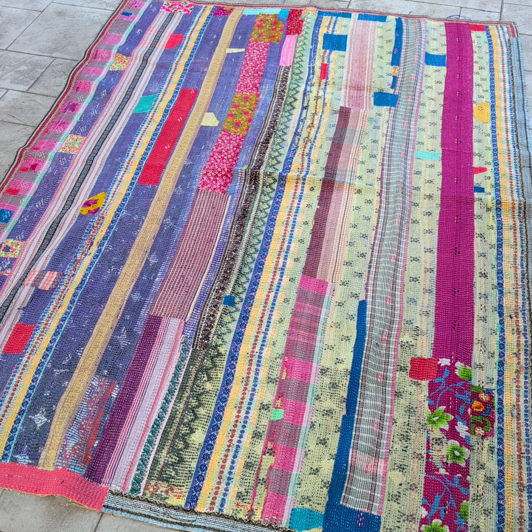 ヴィンテージカンタキルト ラリーキルト kantha ラグマット ［賑やかパレード］#1138