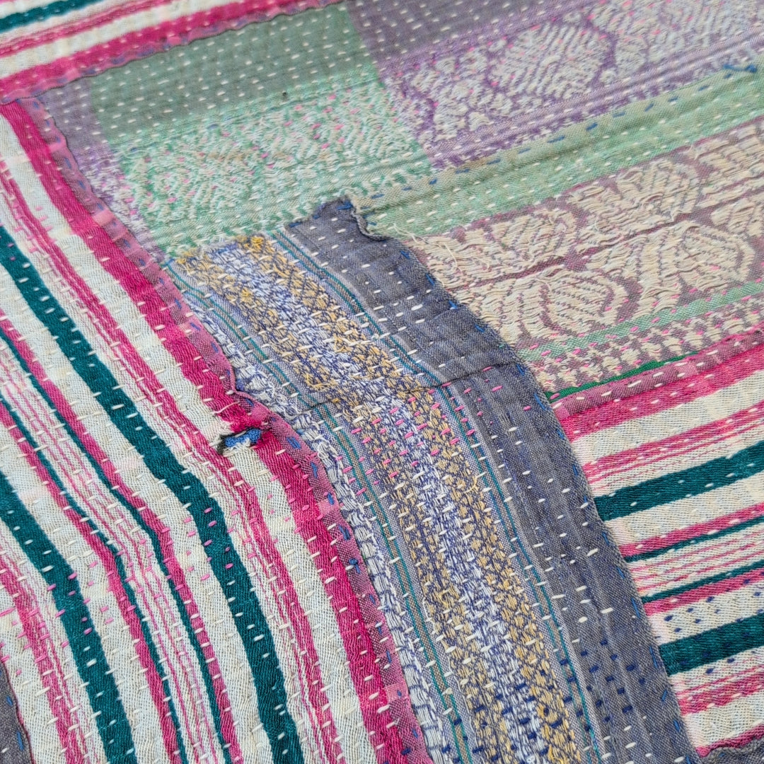 ヴィンテージカンタキルト ラリーキルト kantha ビンテージキルト 刺子布 ［雨上がりのあじさい］#1145