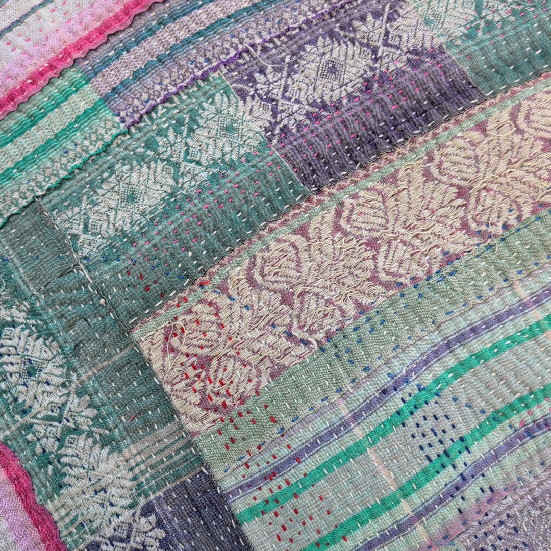 ヴィンテージカンタキルト ラリーキルト kantha ビンテージキルト 刺子布 ［雨上がりのあじさい］#1145