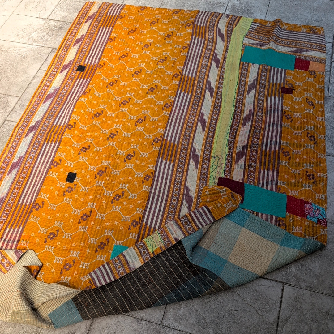 ✴︎ヴィンテージカンタキルト　ラリーキルト　マルチカバー✴︎ ヴィンテージカンタキルト ラリーキルト kantha マルチカバー