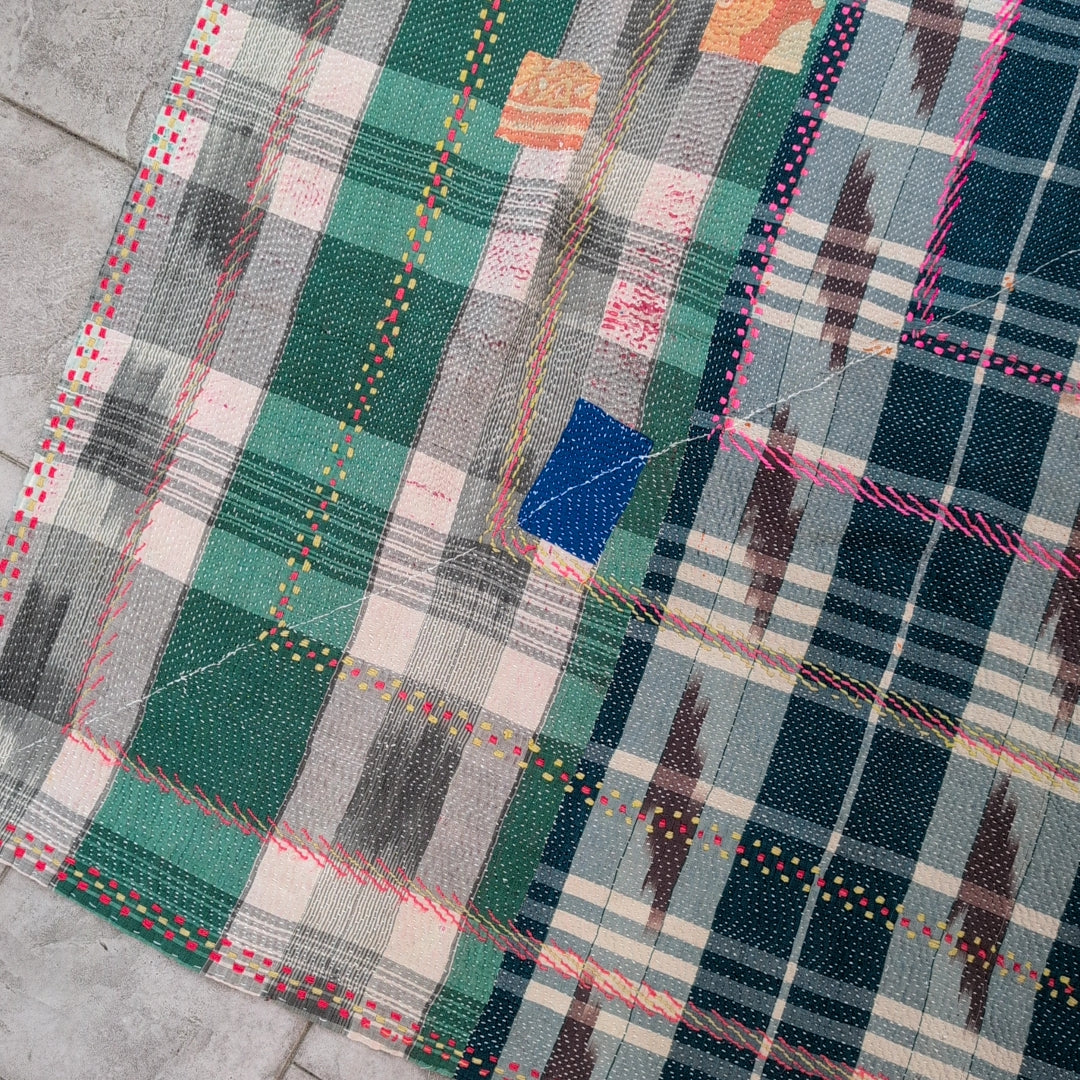 ヴィンテージカンタキルト ラリーキルト kantha ラグマット ［刺繍の庭園］#1161