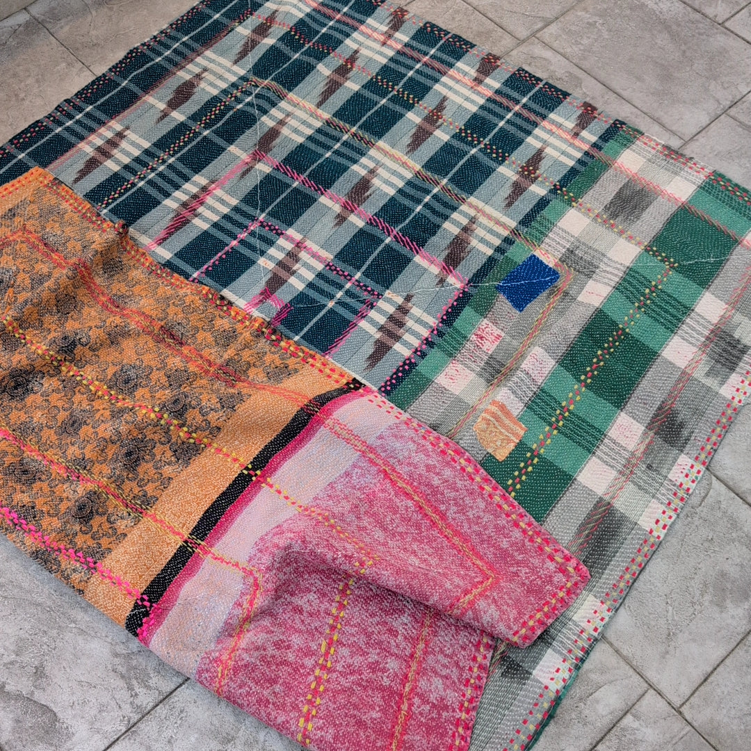 ヴィンテージカンタキルト ラリーキルト kantha ラグマット ［刺繍の庭園］#1161